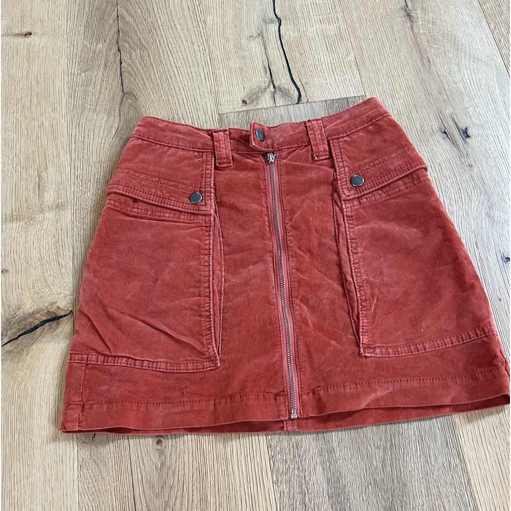 💫FREE PEOPLE VELVET RED SKIRT💫